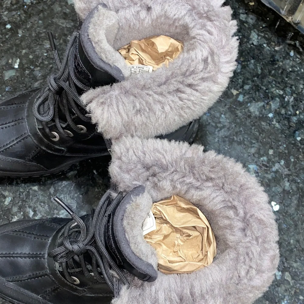 UGG Adirondack II Lace Up Snow Boots Size 8 - Picture 5 of 16